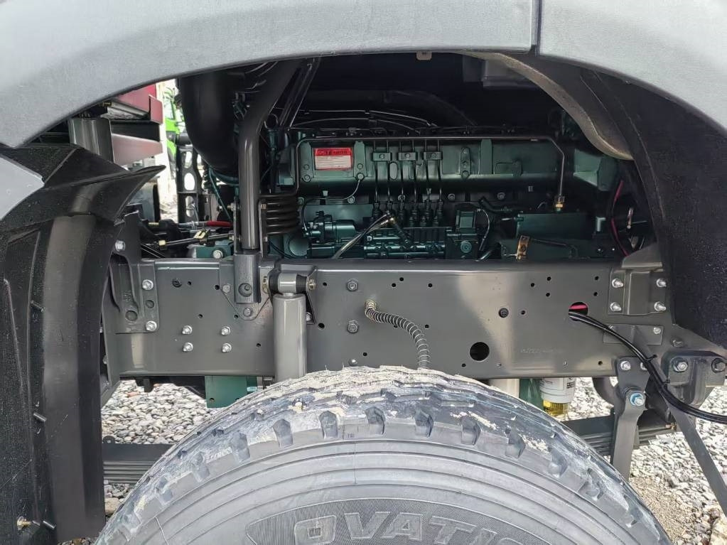 Howo 371 8x4 - Самосвальный прицеп: фото 5 Howo 371 8x4 - Самосвальный прицеп: фото 5