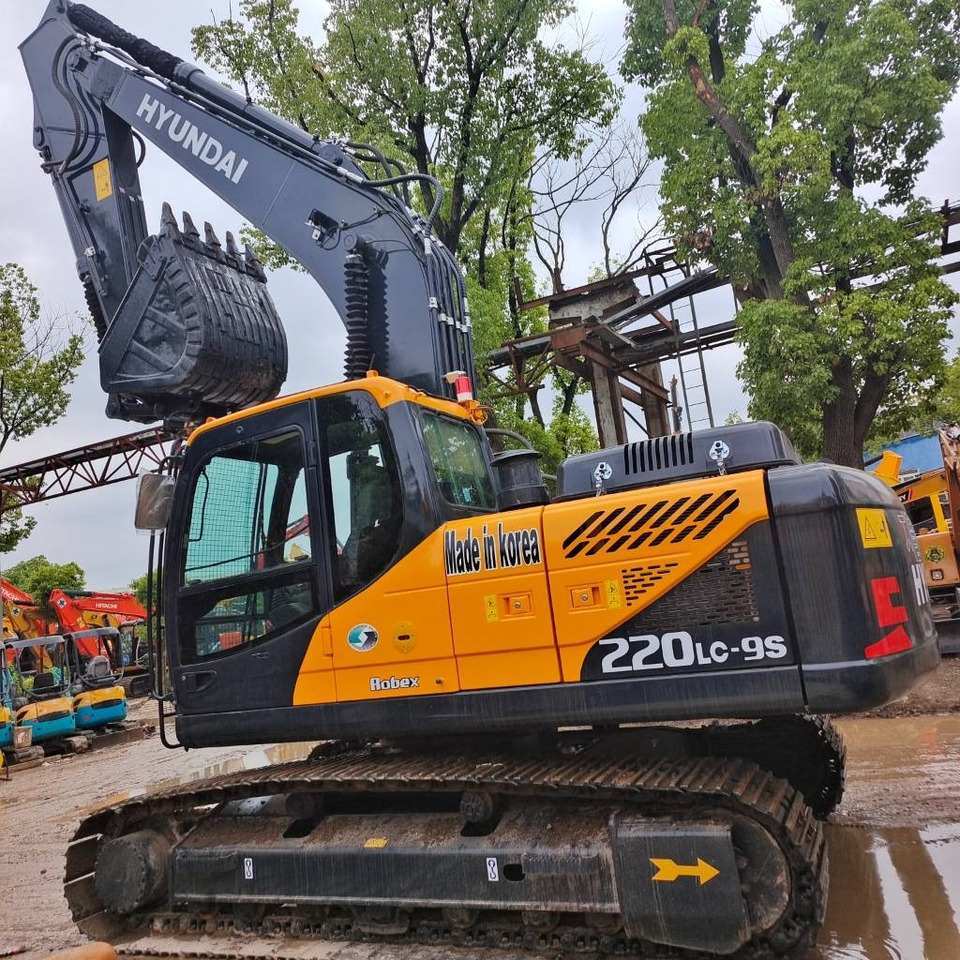 Hyundai 220 LC-9S - Гусеничный экскаватор: фото 3 Hyundai 220 LC-9S - Гусеничный экскаватор: фото 3