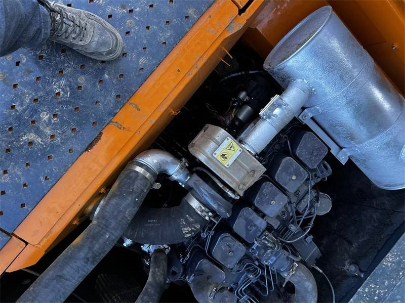 Hyundai 220LC-9S - Гусеничный экскаватор: фото 2 Hyundai 220LC-9S - Гусеничный экскаватор: фото 2