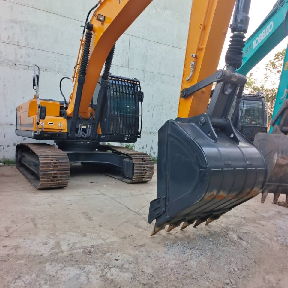 Hyundai 220LC-9T - Гусеничный экскаватор: фото 4 Hyundai 220LC-9T - Гусеничный экскаватор: фото 4