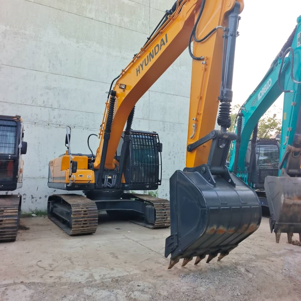 Hyundai 220LC-9T - Гусеничный экскаватор: фото 3 Hyundai 220LC-9T - Гусеничный экскаватор: фото 3