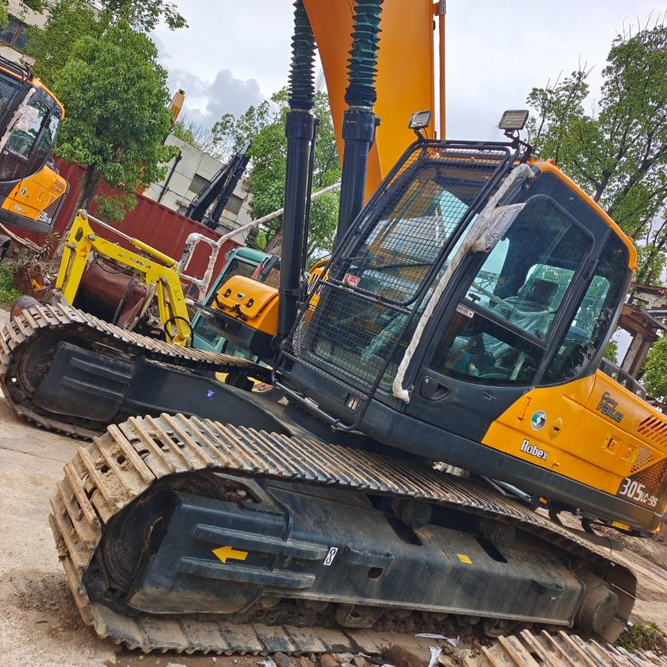 Hyundai 305LC-9S - Гусеничный экскаватор: фото 1 Hyundai 305LC-9S - Гусеничный экскаватор: фото 1