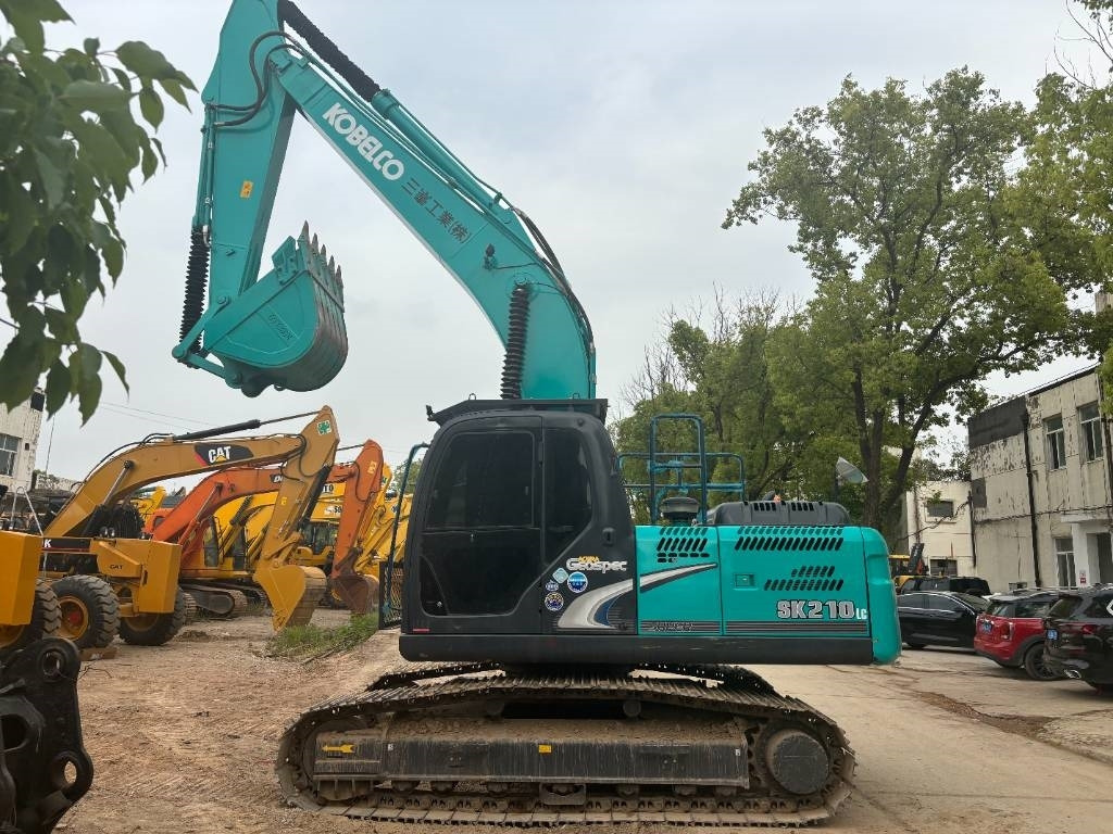 Kobelco SK 210 - Гусеничный экскаватор: фото 2 Kobelco SK 210 - Гусеничный экскаватор: фото 2