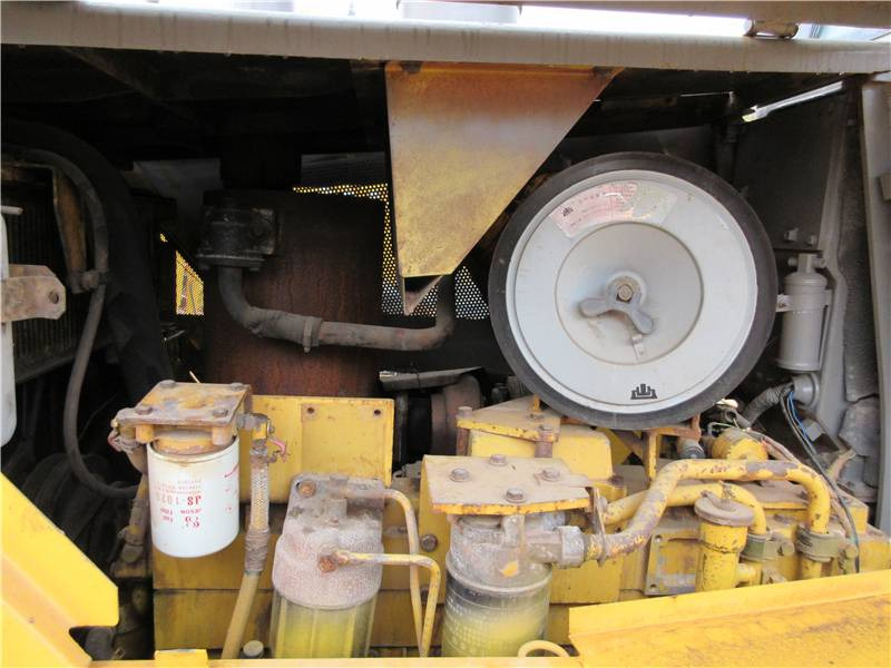 Бульдозер Komatsu D 155A: фото 14