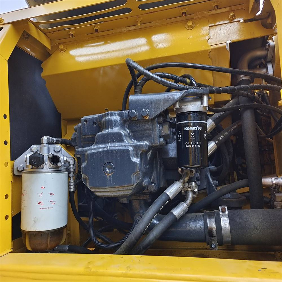 Гусеничный экскаватор Komatsu PC 220-8: фото 18