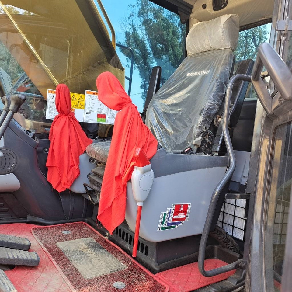 Komatsu PC 240 - Гусеничный экскаватор: фото 4 Komatsu PC 240 - Гусеничный экскаватор: фото 4