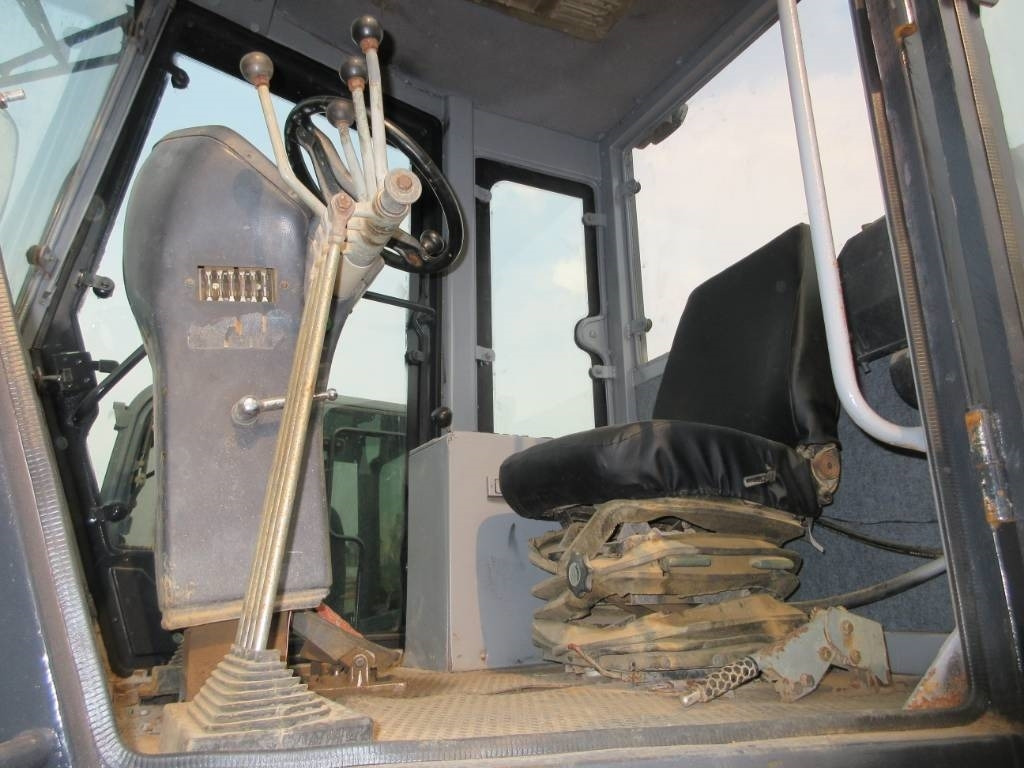 XCMG GR 180 - Грейдер: фото 5 XCMG GR 180 - Грейдер: фото 5