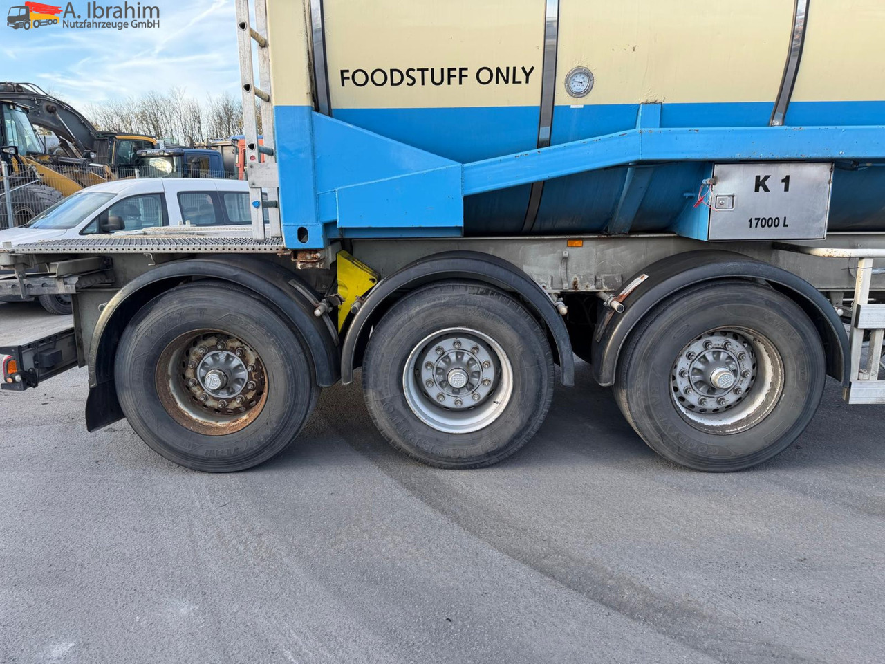 Feldbinder Lebensmittel Tank Container 26500 L | 2 Kammern | Heizung | 20 ft | Edelstahl - Полуприцеп-цистерна: фото 2 Feldbinder Lebensmittel Tank Container 26500 L | 2 Kammern | Heizung | 20 ft | Edelstahl - Полуприцеп-цистерна: фото 2