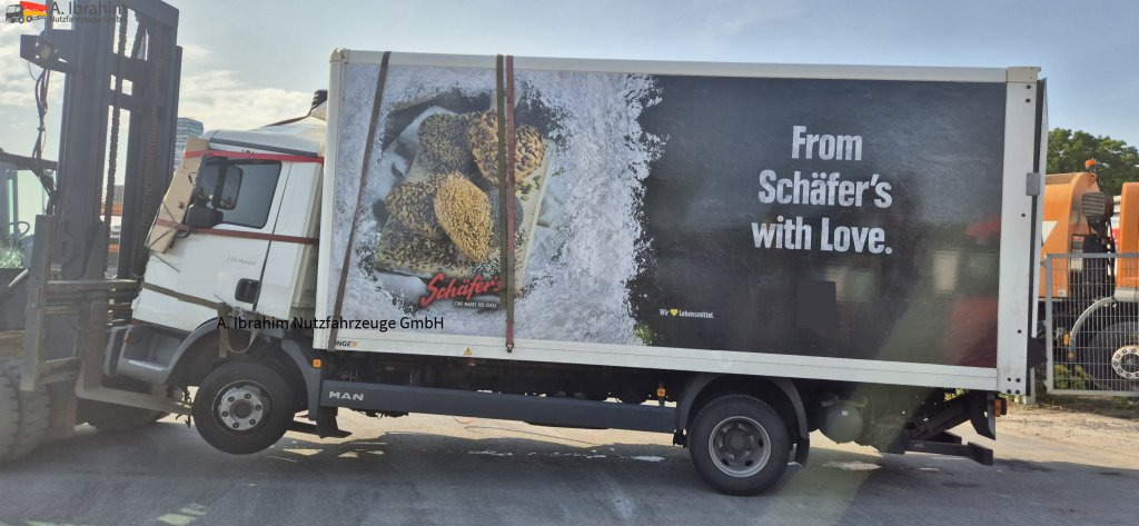MAN TGL 8.160 4x2 Brotkoffer mit Kühlfach nicht fahrbereit ! nicht rollfähig - Фургон-рефрижератор: фото 1 MAN TGL 8.160 4x2 Brotkoffer mit Kühlfach nicht fahrbereit ! nicht rollfähig - Фургон-рефрижератор: фото 1
