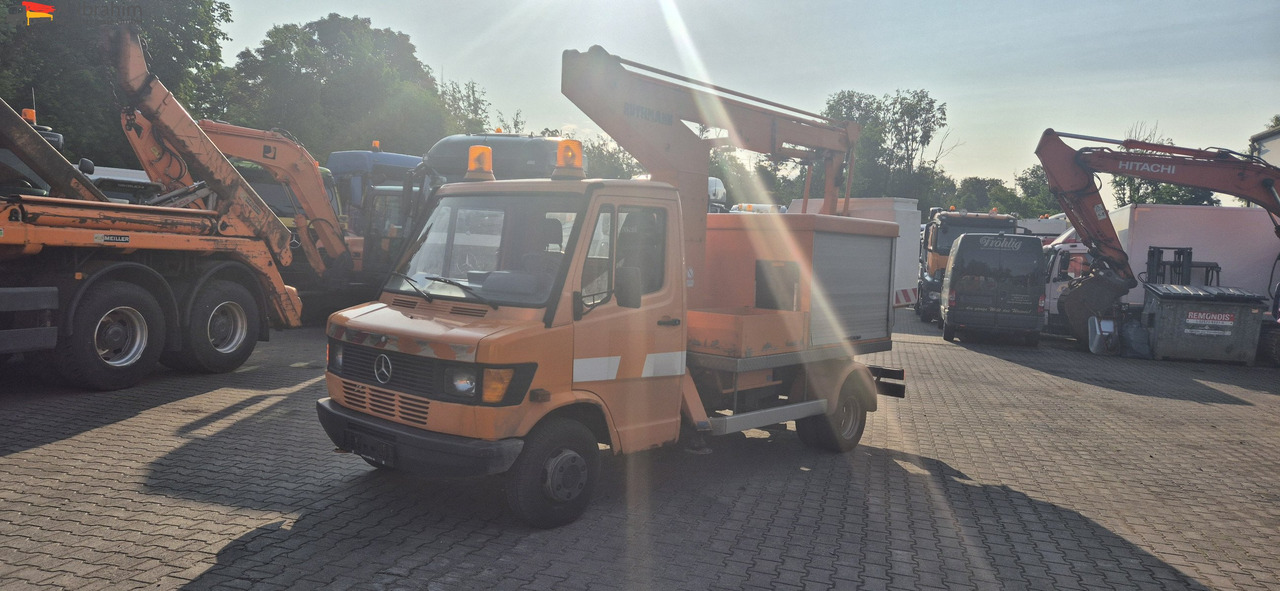 Mercedes-Benz 410D Ruthmann KL 90 Topzustand UVV gültig - Грузовик с подъемником: фото 1 Mercedes-Benz 410D Ruthmann KL 90 Topzustand UVV gültig - Грузовик с подъемником: фото 1