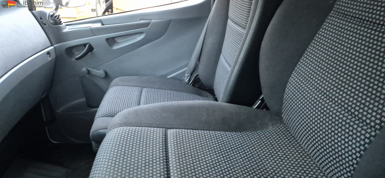 Mercedes-Benz 816L LBW, Blatt gefedert - Фургон с закрытым кузовом: фото 4 Mercedes-Benz 816L LBW, Blatt gefedert - Фургон с закрытым кузовом: фото 4