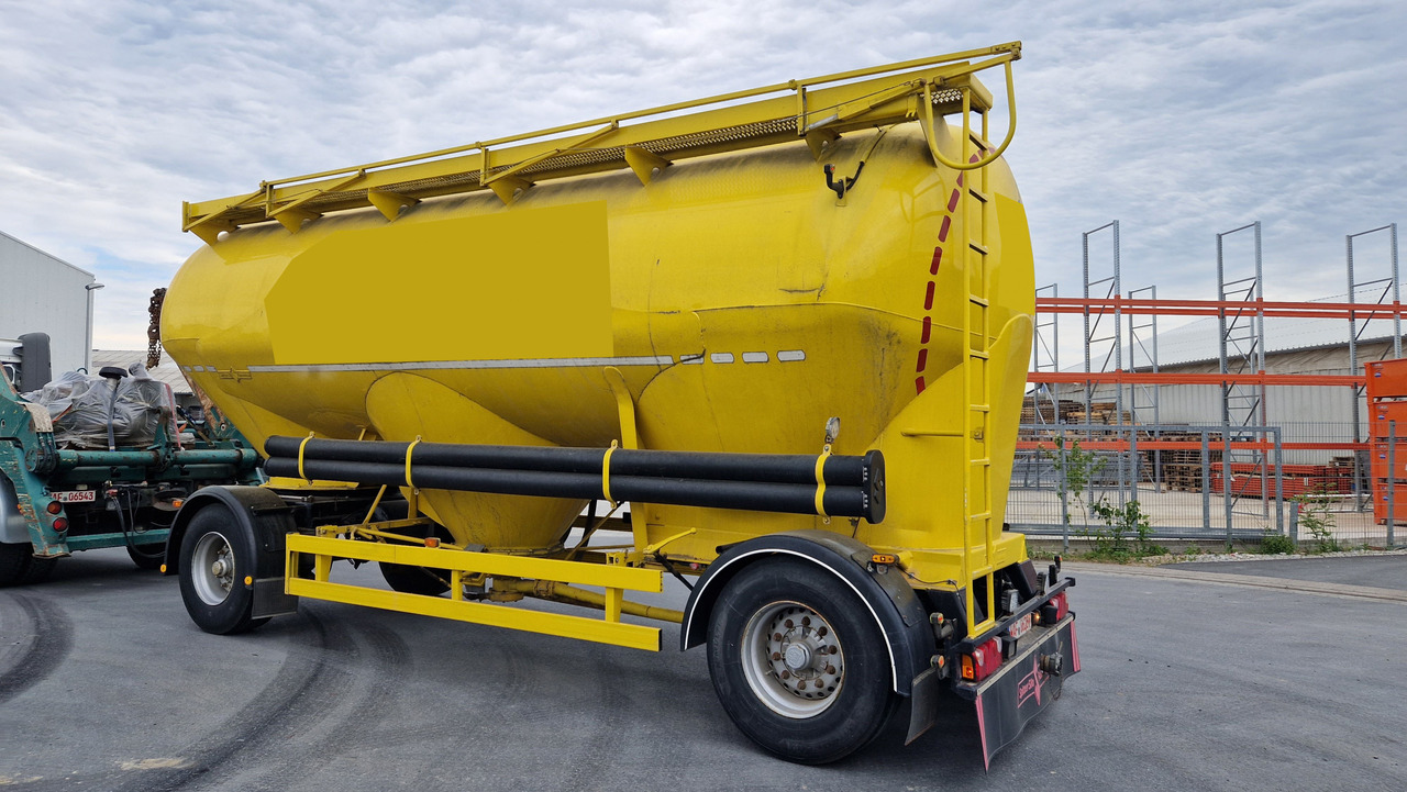 SPITZER SAPI 1832 Topzustand, einsatzbereit - Прицеп-цистерна: фото 1 SPITZER SAPI 1832 Topzustand, einsatzbereit - Прицеп-цистерна: фото 1