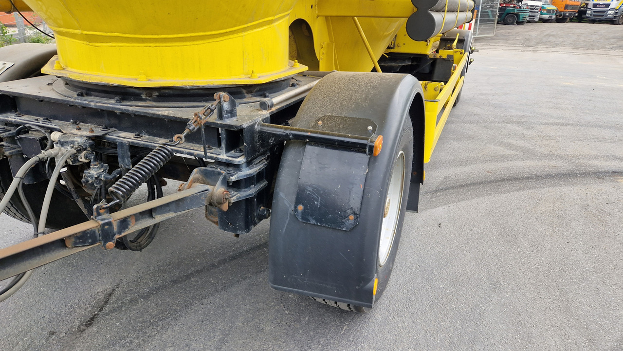 SPITZER SAPI 1832 Topzustand, einsatzbereit - Прицеп-цистерна: фото 2 SPITZER SAPI 1832 Topzustand, einsatzbereit - Прицеп-цистерна: фото 2