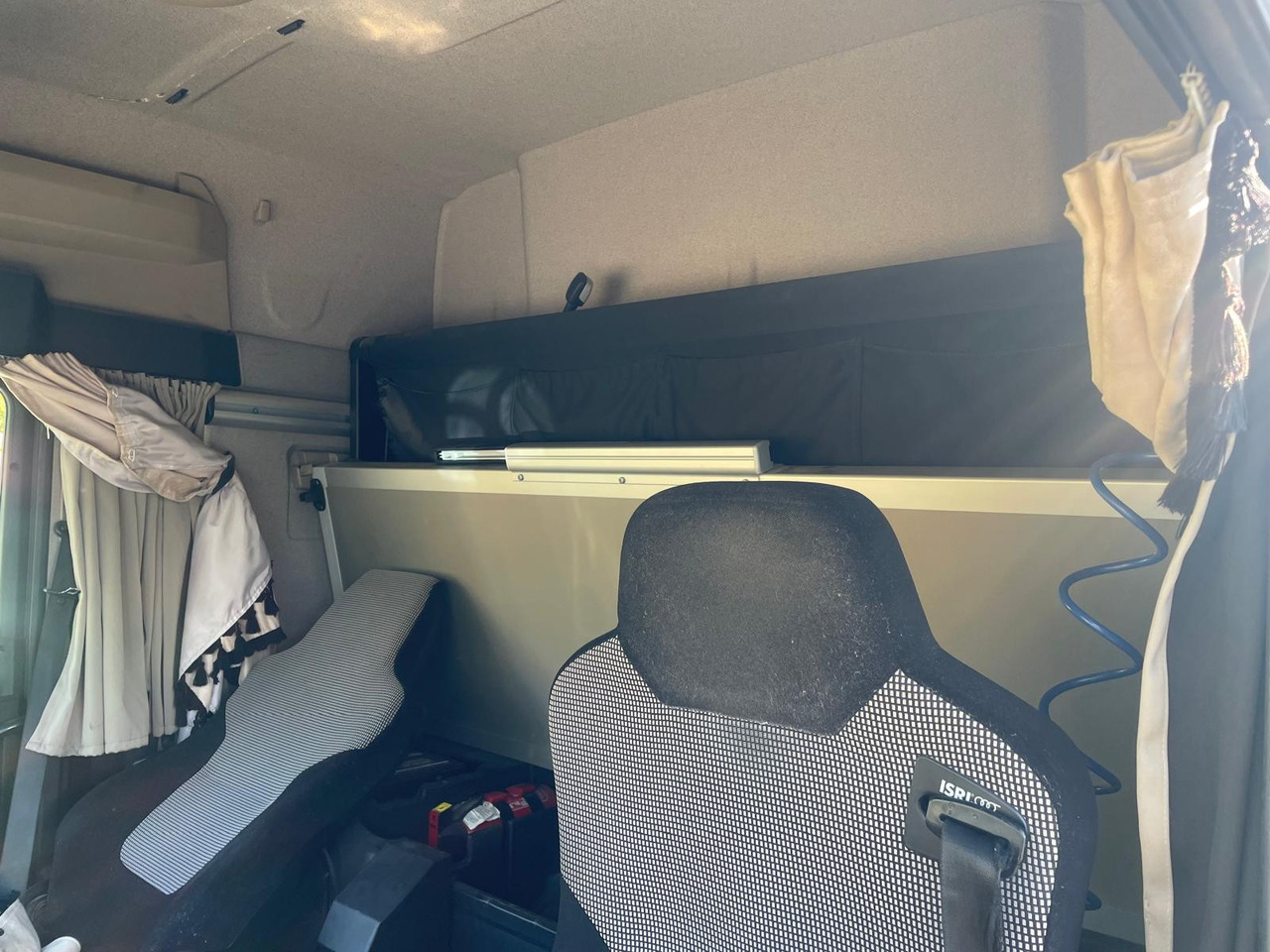 MAN TGS 18.420 Kipphydraulik | Blatt Luft | Nebenantrieb | Efficient Line | Euro 6 | Tüv 05 2026 - Тягач: фото 3 MAN TGS 18.420 Kipphydraulik | Blatt Luft | Nebenantrieb | Efficient Line | Euro 6 | Tüv 05 2026 - Тягач: фото 3