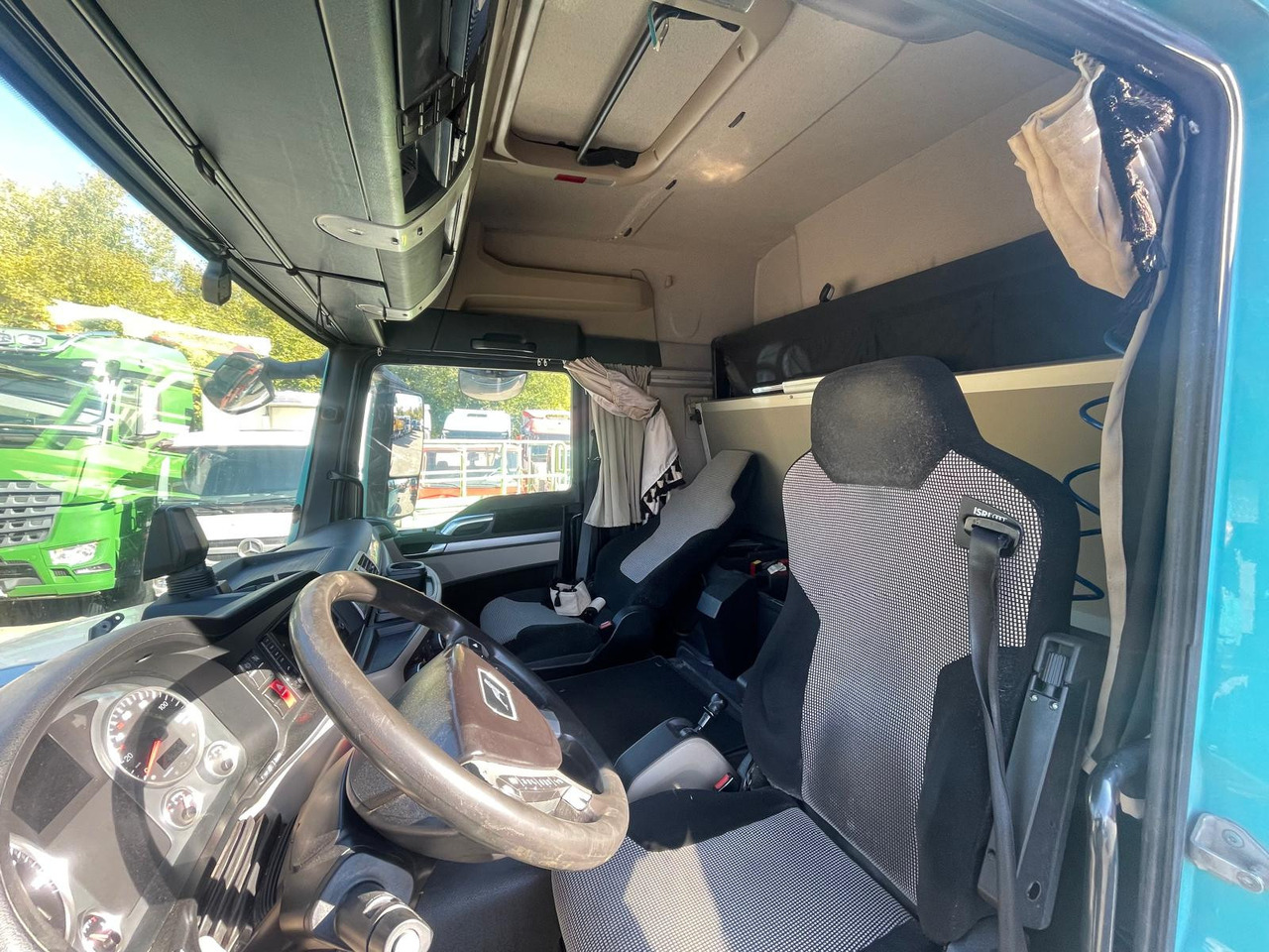 MAN TGS 18.420 Kipphydraulik | Blatt Luft | Nebenantrieb | Efficient Line | Euro 6 | Tüv 05 2026 - Тягач: фото 2 MAN TGS 18.420 Kipphydraulik | Blatt Luft | Nebenantrieb | Efficient Line | Euro 6 | Tüv 05 2026 - Тягач: фото 2