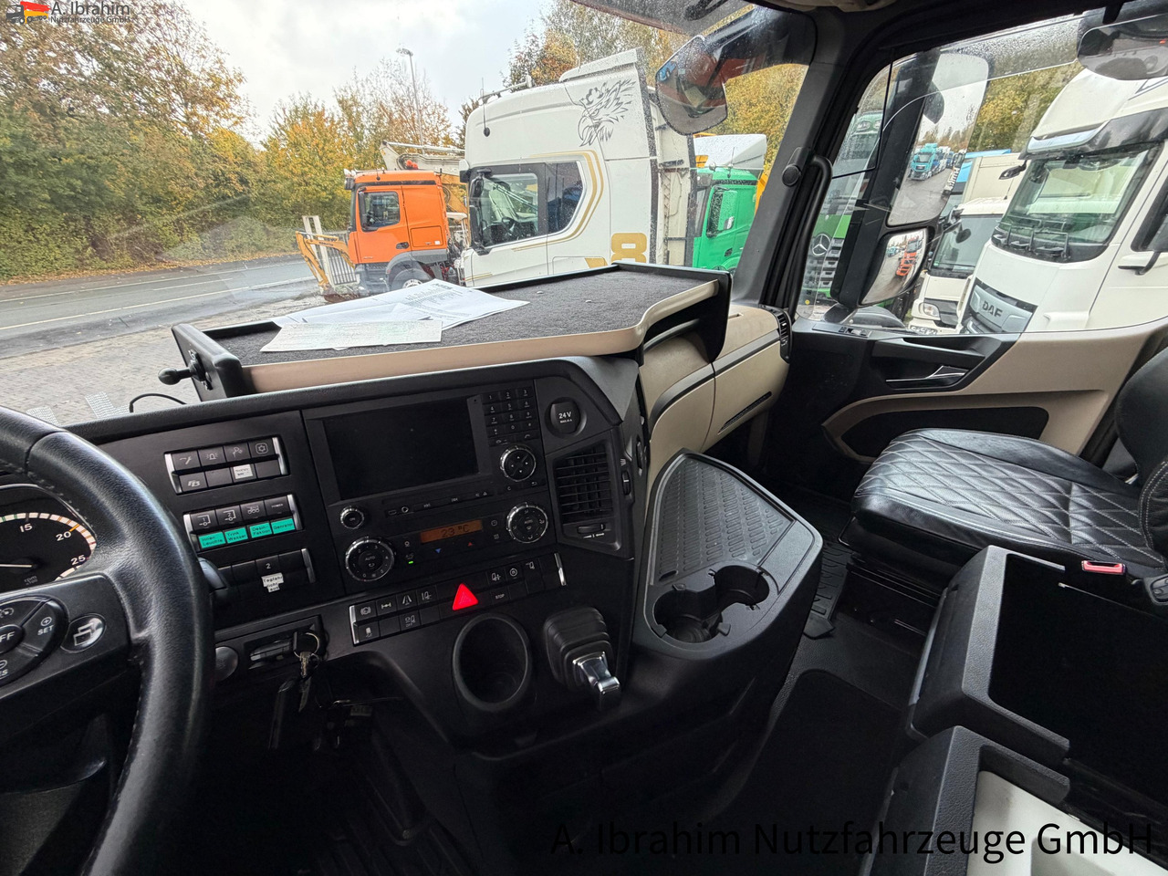 Тягач Mercedes-Benz Actros 1848 BigSpace | Retarder | Spoiler | Schubbodenhydraulik | 4x2: фото 14 Тягач Mercedes-Benz Actros 1848 BigSpace | Retarder | Spoiler | Schubbodenhydraulik | 4x2: фото 14