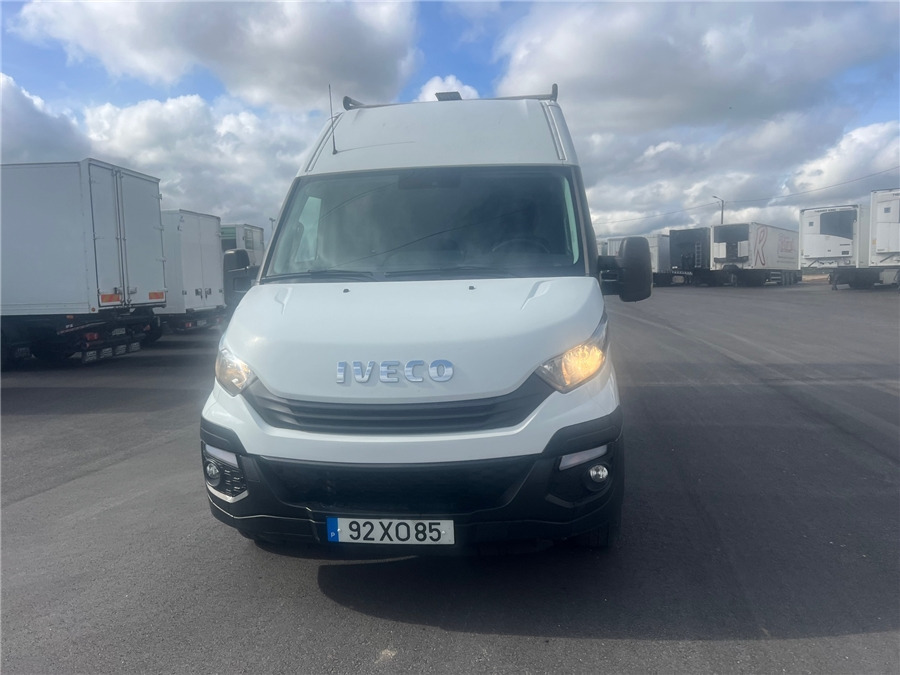 Iveco 35S16 - Цельнометаллический фургон: фото 2 Iveco 35S16 - Цельнометаллический фургон: фото 2