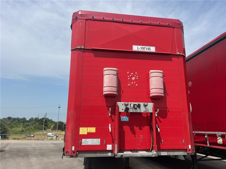 SCHMITZ CARGOBULL SCB-S3T TETO ELEVAR - Тентованный полуприцеп: фото 3 SCHMITZ CARGOBULL SCB-S3T TETO ELEVAR - Тентованный полуприцеп: фото 3