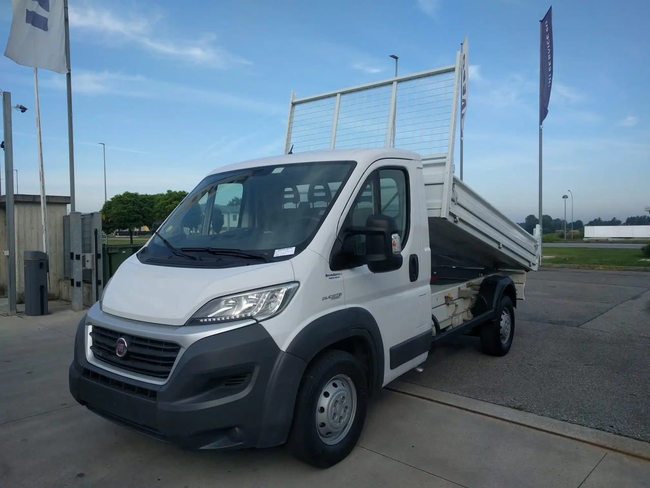 FIAT DUCATO RIBALTABILE - Малотоннажный самосвал: фото 1 FIAT DUCATO RIBALTABILE - Малотоннажный самосвал: фото 1