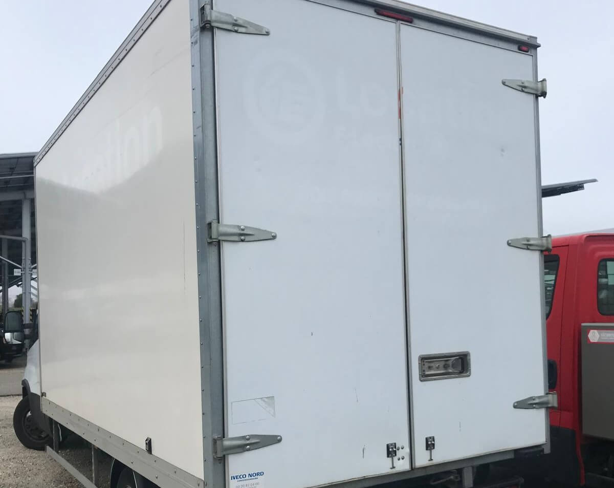 IVECO DAILY 35C16 3.0L - Фургон с закрытым кузовом: фото 2 IVECO DAILY 35C16 3.0L - Фургон с закрытым кузовом: фото 2