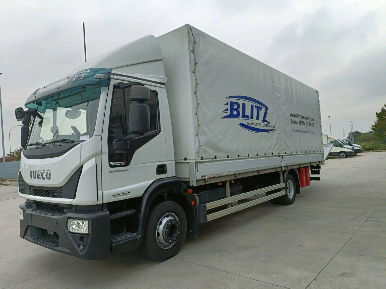 IVECO EUROCARGO 120E25P - Тентованный грузовик: фото 2 IVECO EUROCARGO 120E25P - Тентованный грузовик: фото 2