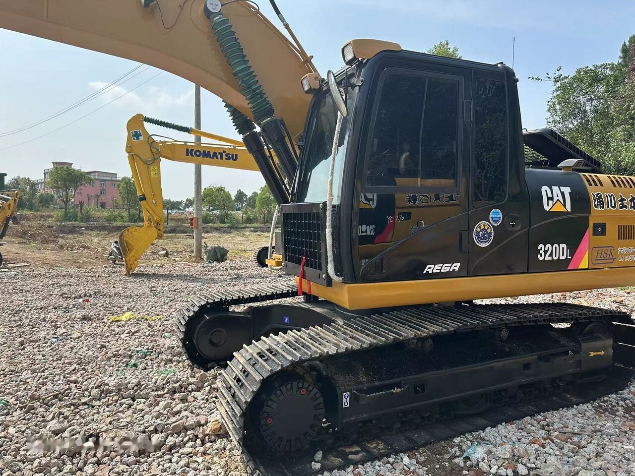 Caterpillar CAT 320D - Гусеничный экскаватор: фото 1 Caterpillar CAT 320D - Гусеничный экскаватор: фото 1
