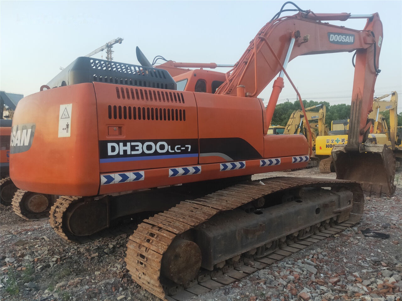 Doosan DH300LC-7 - Гусеничный экскаватор: фото 2 Doosan DH300LC-7 - Гусеничный экскаватор: фото 2