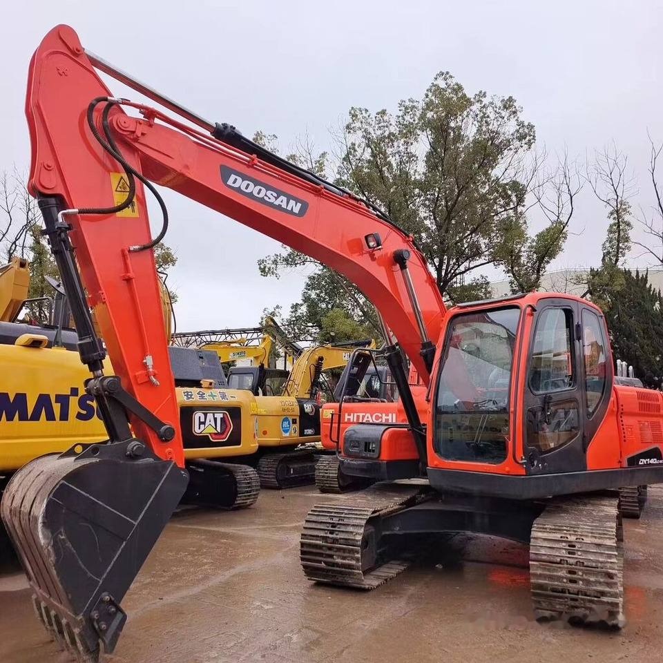 Doosan DX140 - Гусеничный экскаватор: фото 3 Doosan DX140 - Гусеничный экскаватор: фото 3