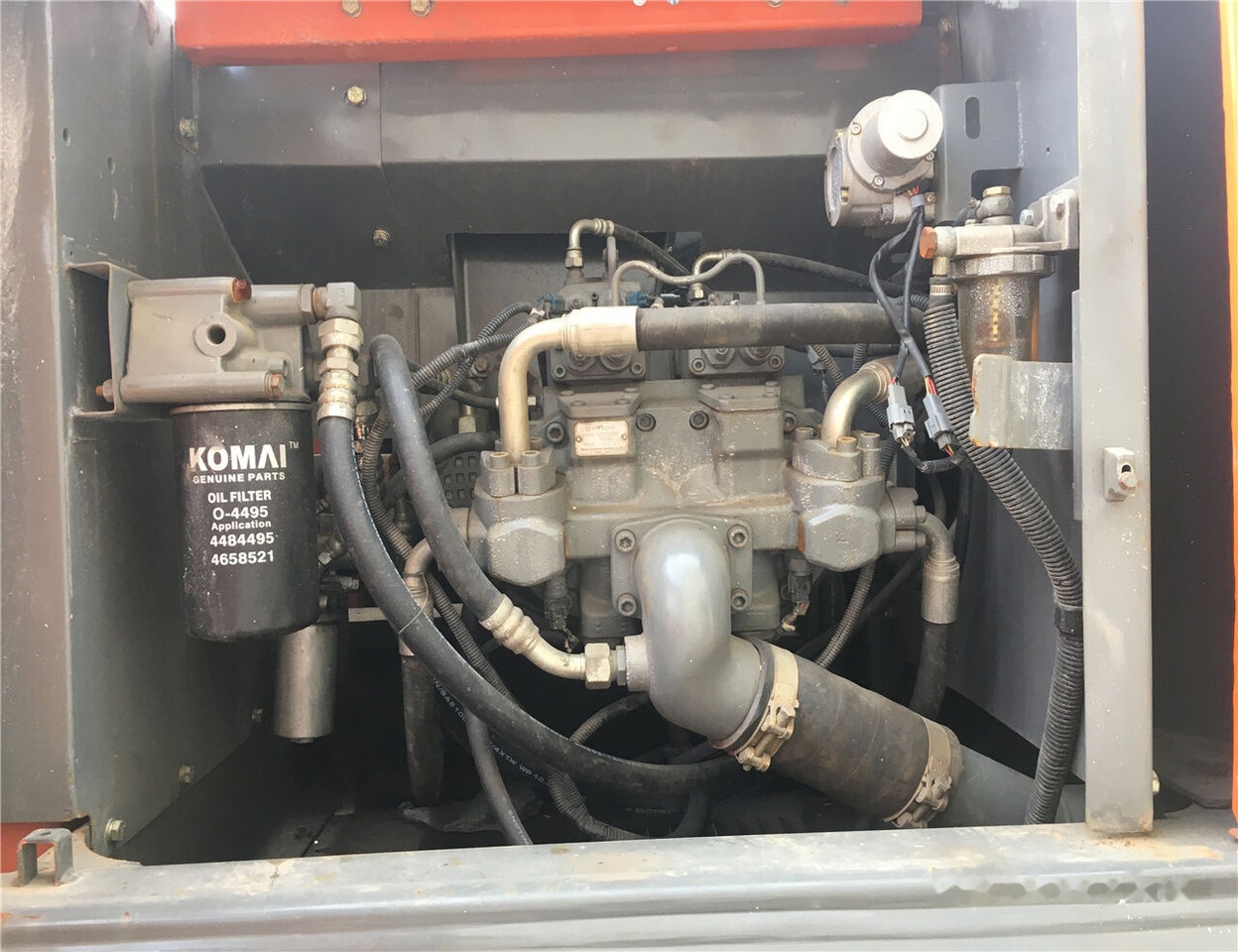 Hitachi ZX240-3G - Гусеничный экскаватор: фото 3 Hitachi ZX240-3G - Гусеничный экскаватор: фото 3