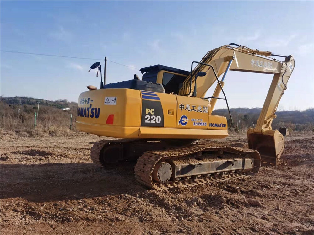 Гусеничный экскаватор Komatsu PC220: фото 6