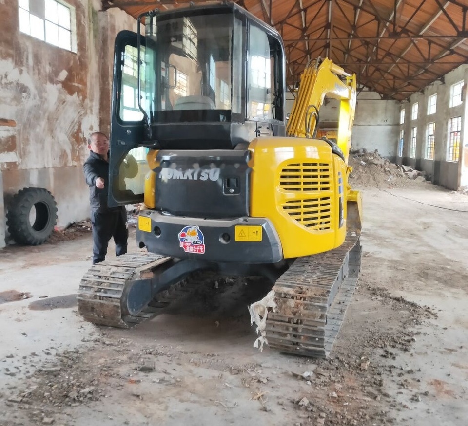 Komatsu PC50 - Мини-экскаватор: фото 5 Komatsu PC50 - Мини-экскаватор: фото 5