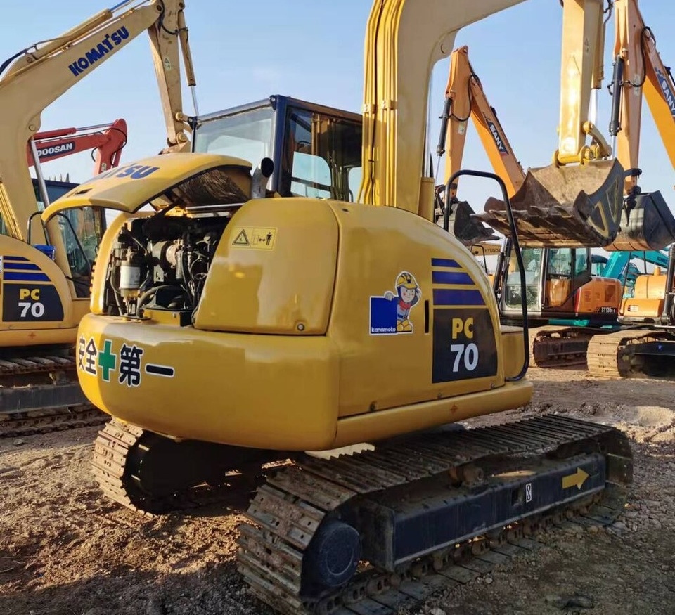 Komatsu PC70 - Гусеничный экскаватор: фото 5 Komatsu PC70 - Гусеничный экскаватор: фото 5