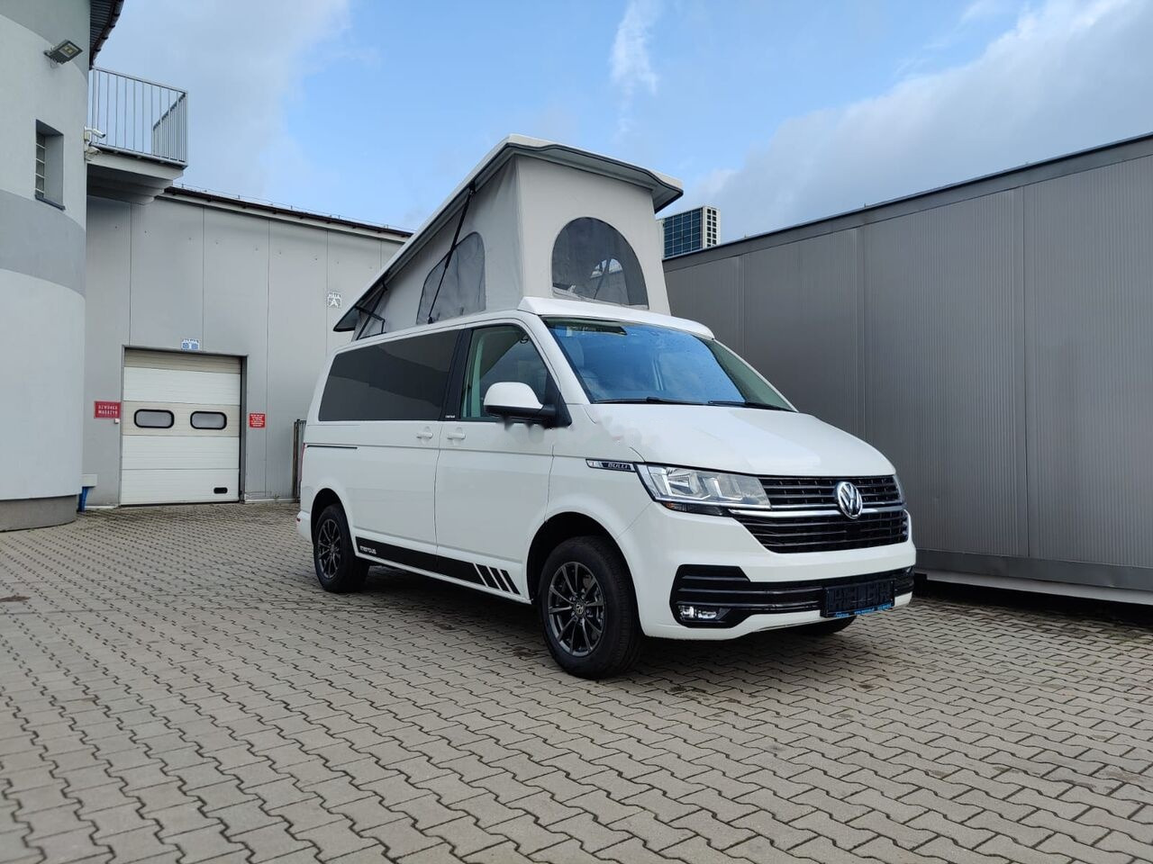 Volkswagen T6.1 Mercus Camper California - Дом на колесах: фото 1 Volkswagen T6.1 Mercus Camper California - Дом на колесах: фото 1
