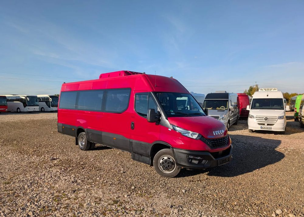 Iveco Daily - Микроавтобус, Пассажирский фургон: фото 1 Iveco Daily - Микроавтобус, Пассажирский фургон: фото 1