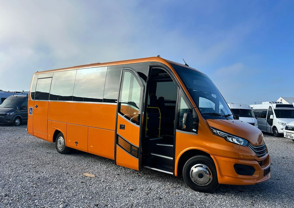 Iveco Daily - Микроавтобус, Пассажирский фургон: фото 2 Iveco Daily - Микроавтобус, Пассажирский фургон: фото 2