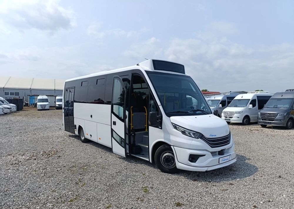 Iveco Mercus Daily City - Микроавтобус, Пассажирский фургон: фото 1 Iveco Mercus Daily City - Микроавтобус, Пассажирский фургон: фото 1