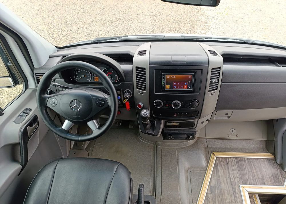 Микроавтобус, Пассажирский фургон Mercedes-Benz Sprinter 519: фото 15