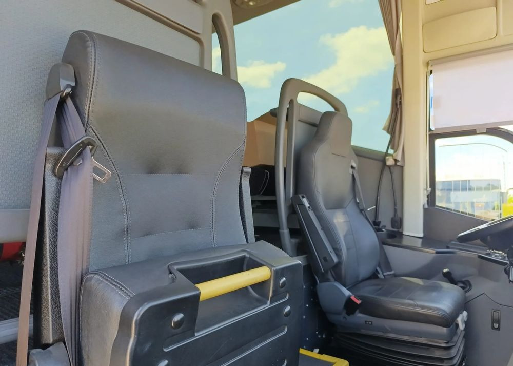 Туристический автобус Scania HIGER: фото 14