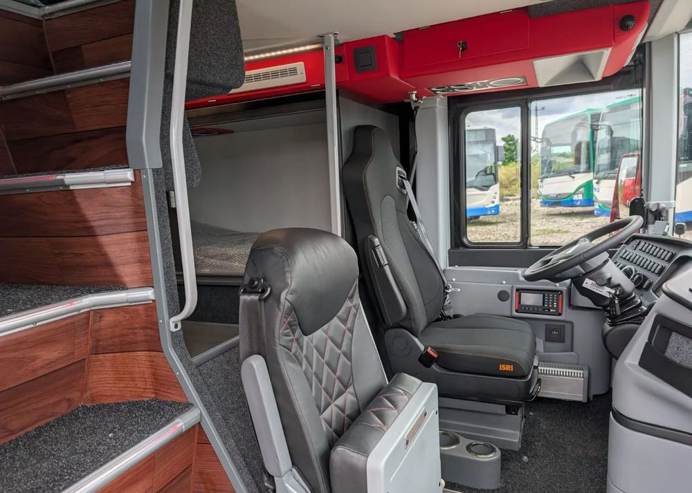 Новый Двухэтажный автобус Van Hool TDX27 Astromega: фото 18