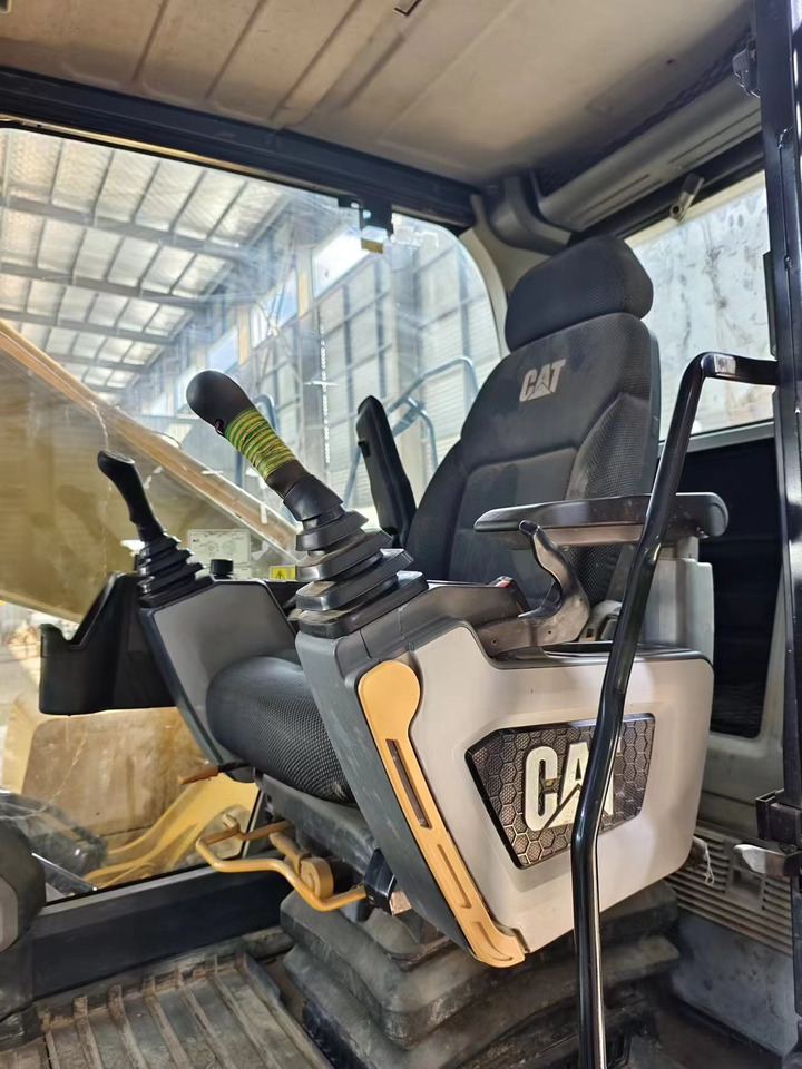 CAT 320GC - Гусеничный экскаватор: фото 4 CAT 320GC - Гусеничный экскаватор: фото 4