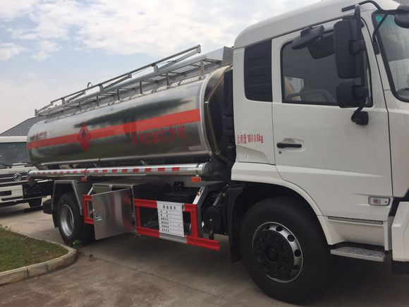 DONGFENG Tank truck - Грузовик-цистерна: фото 2 DONGFENG Tank truck - Грузовик-цистерна: фото 2
