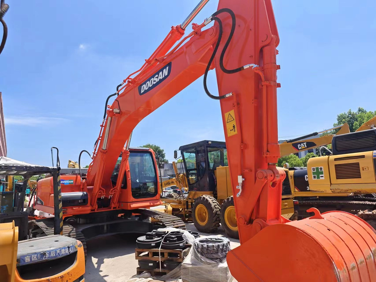DOOSAN DX300LC-9C - Гусеничный экскаватор: фото 4 DOOSAN DX300LC-9C - Гусеничный экскаватор: фото 4