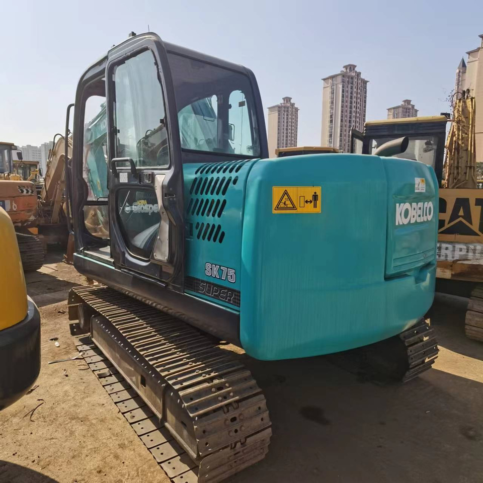 KOBELCO SK75 - Мини-экскаватор: фото 5 KOBELCO SK75 - Мини-экскаватор: фото 5