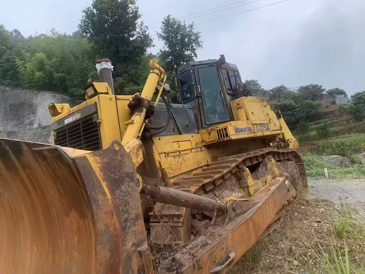 KOMATSU D375 - Бульдозер: фото 2 KOMATSU D375 - Бульдозер: фото 2