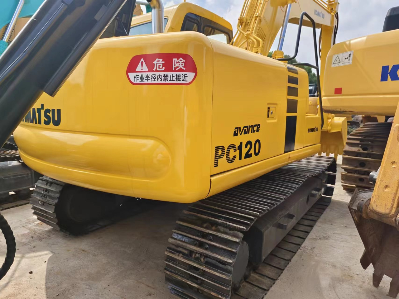 KOMATSU PC120-6 - Гусеничный экскаватор: фото 2 KOMATSU PC120-6 - Гусеничный экскаватор: фото 2
