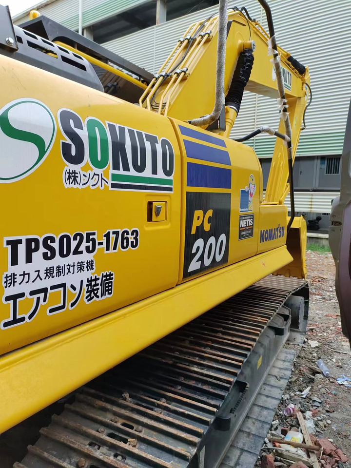 KOMATSU PC200-8 - Гусеничный экскаватор: фото 2 KOMATSU PC200-8 - Гусеничный экскаватор: фото 2