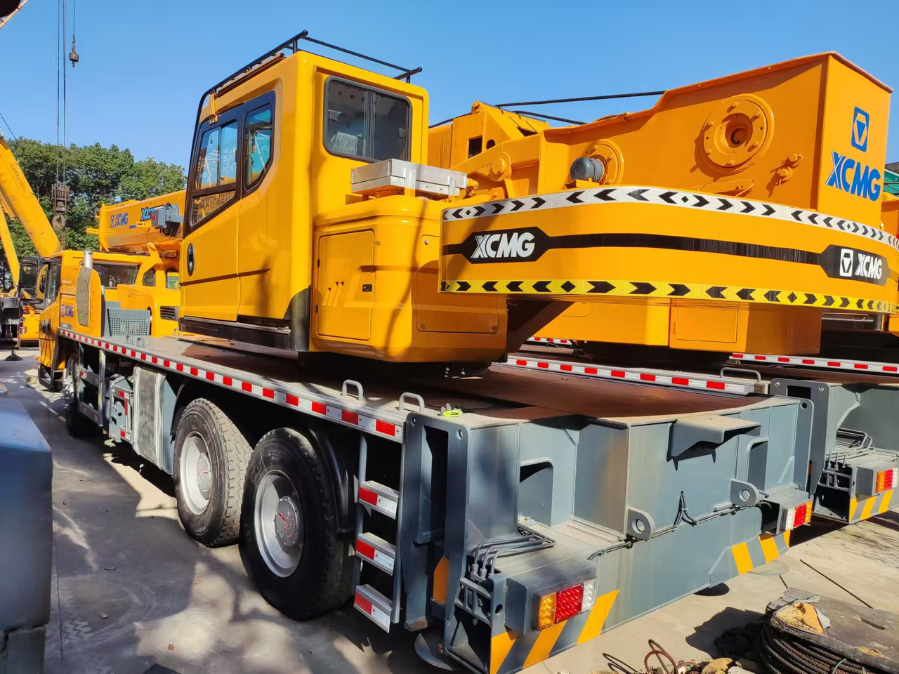 XCMG XCT25 mobile crane 25tons China made - Мобильный кран: фото 3 XCMG XCT25 mobile crane 25tons China made - Мобильный кран: фото 3