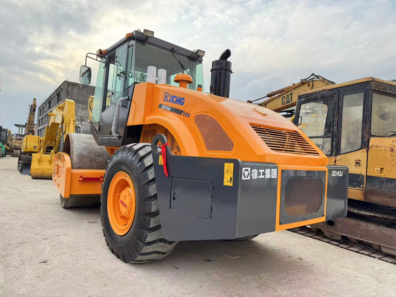 XCMG XS143J - Дорожный каток: фото 2 XCMG XS143J - Дорожный каток: фото 2