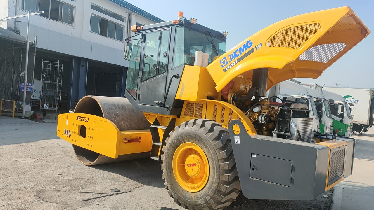 XCMG XS223J - Дорожный каток: фото 4 XCMG XS223J - Дорожный каток: фото 4
