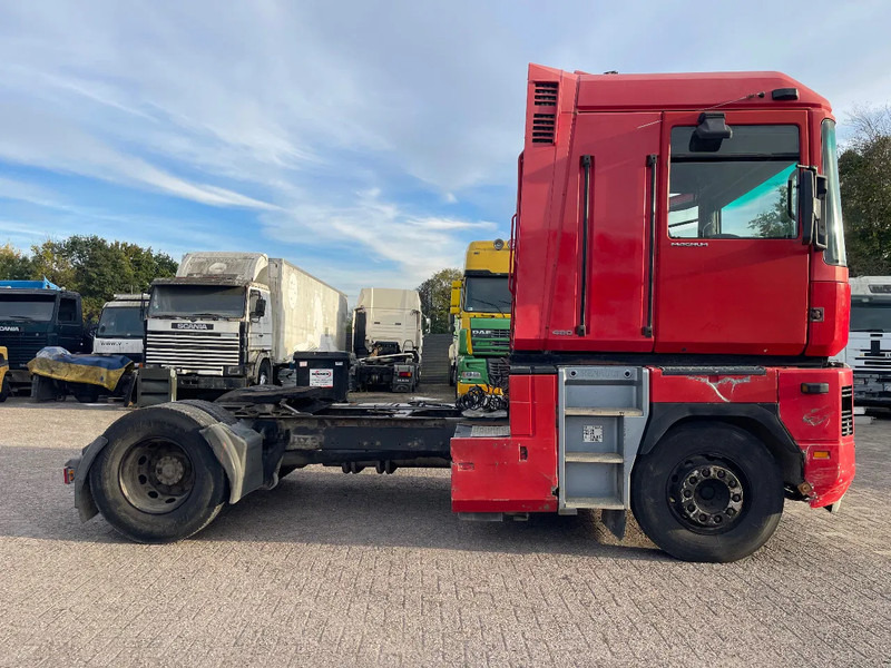 Renault Magnum 480 MACK Tractor unit - Тягач: фото 4 Renault Magnum 480 MACK Tractor unit - Тягач: фото 4